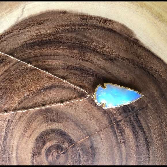 NWT Opalite Arrowhead Amulet Necklace Rare - Picture 4 of 9